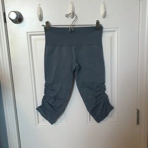 Lululemon Half TIght 17"